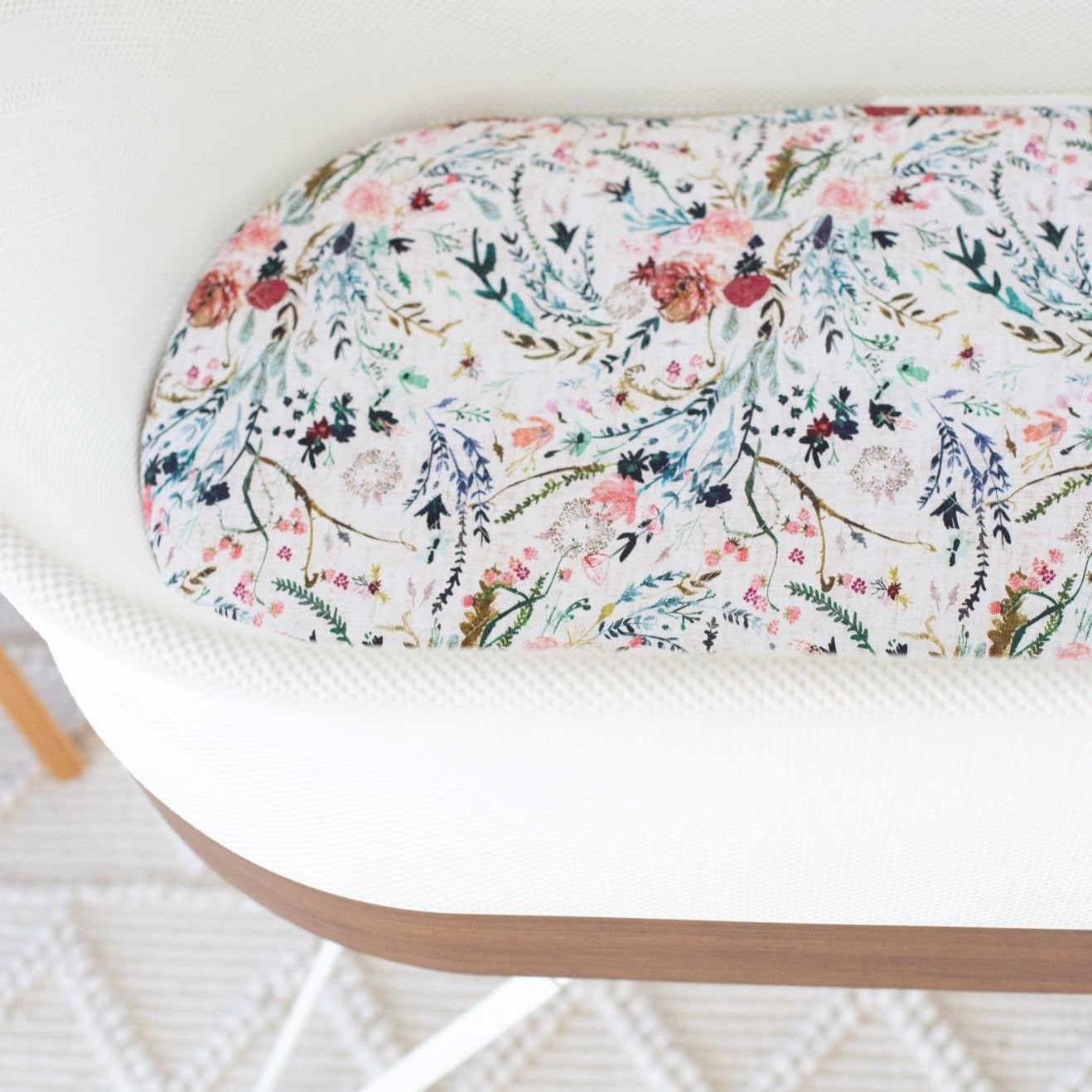 Bambella Waterproof Sheet Oval Moses Basket Wildflowers