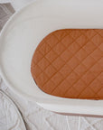 Small Oval/Moses Fitted Waterproof Sheet | Chestnut