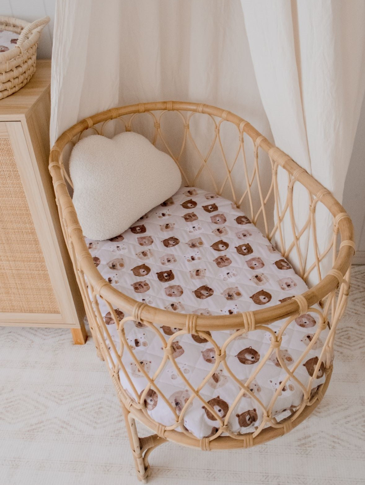 Waterproof Fitted Bassinet Sheet | Bear in There